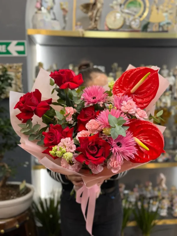 Red and pink bouquet