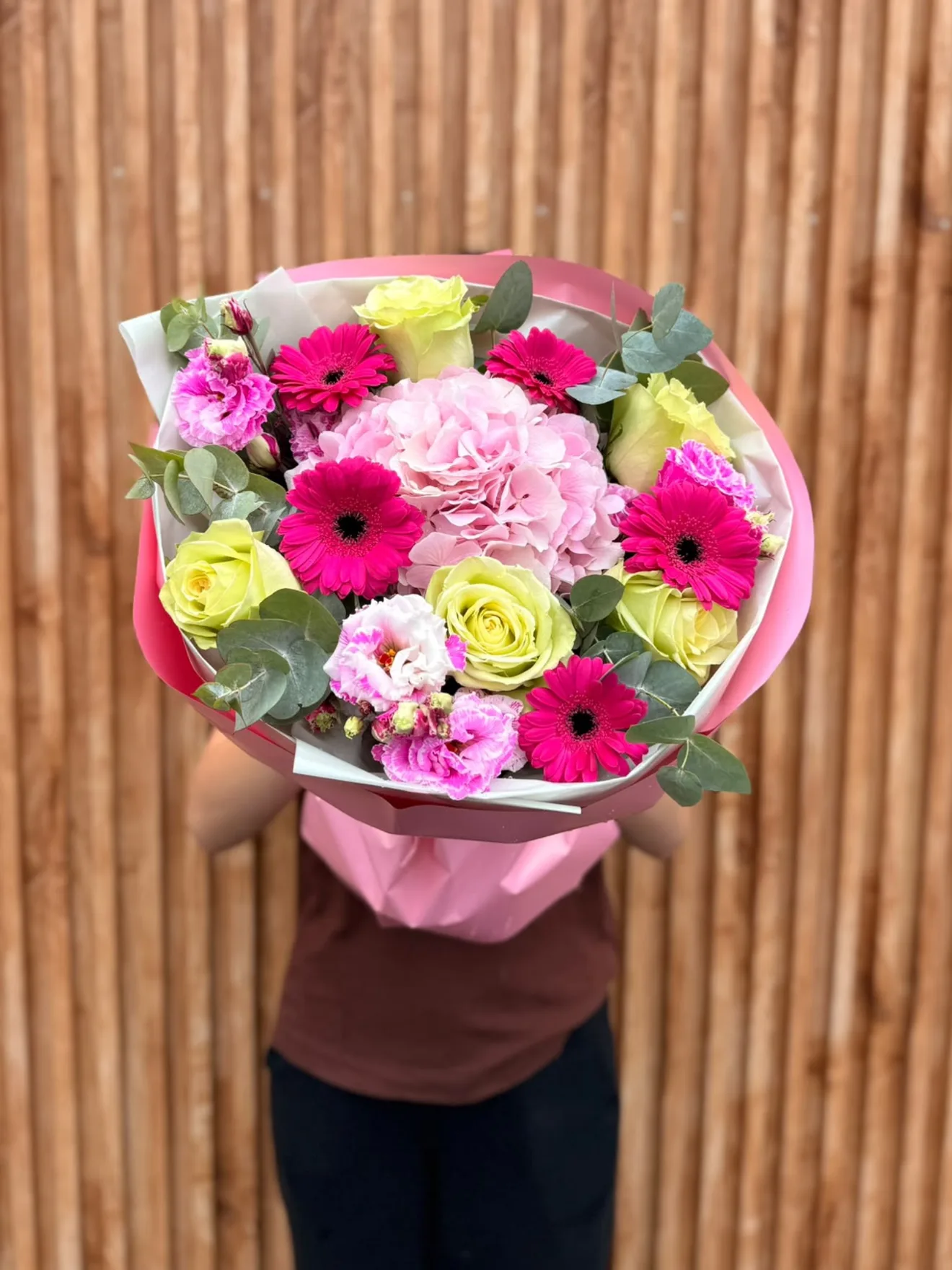 Buchet în nuanțe de roz și fucsia