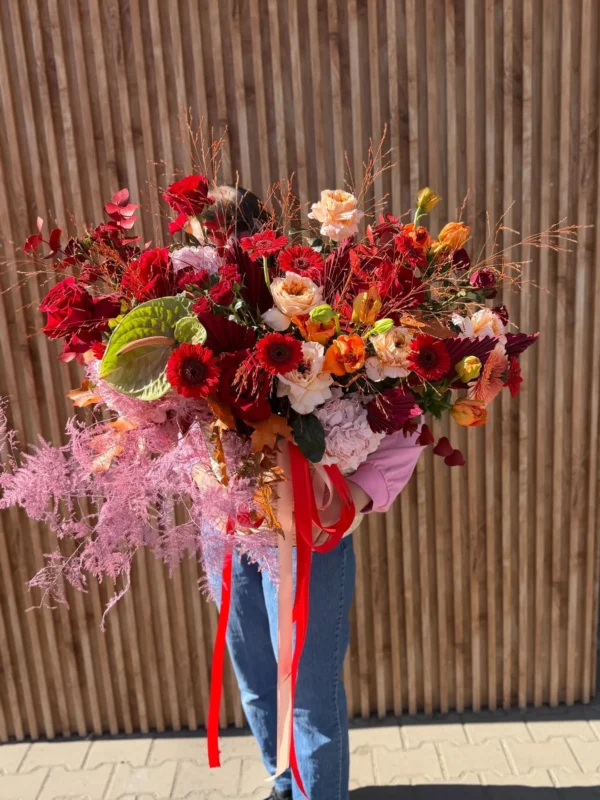 Răsfăț floral în nuanțe de toamnă